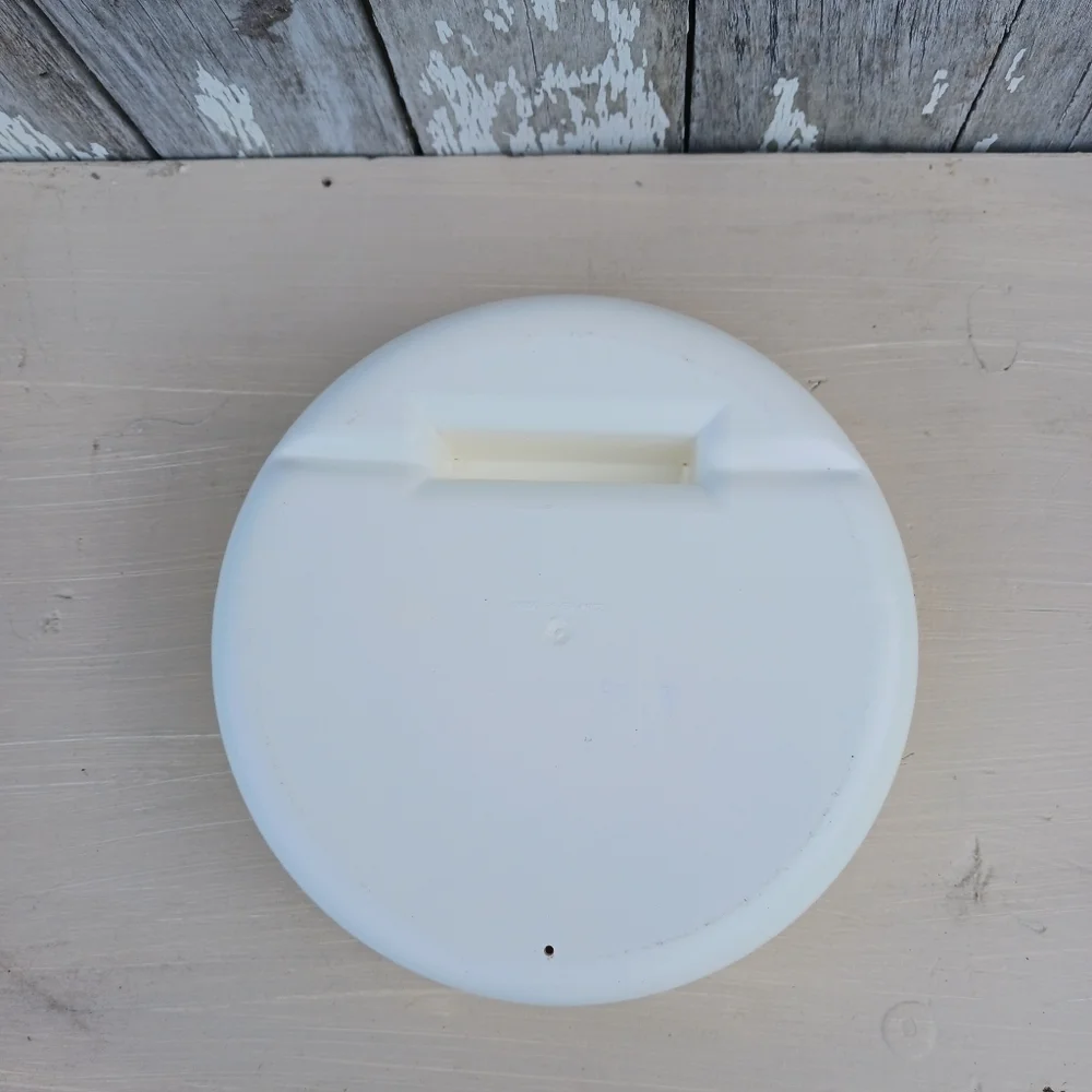 1990 Fisher Price Baby‎ Feeding Dish W/Lid Vintage Yellow/White Microwaveable